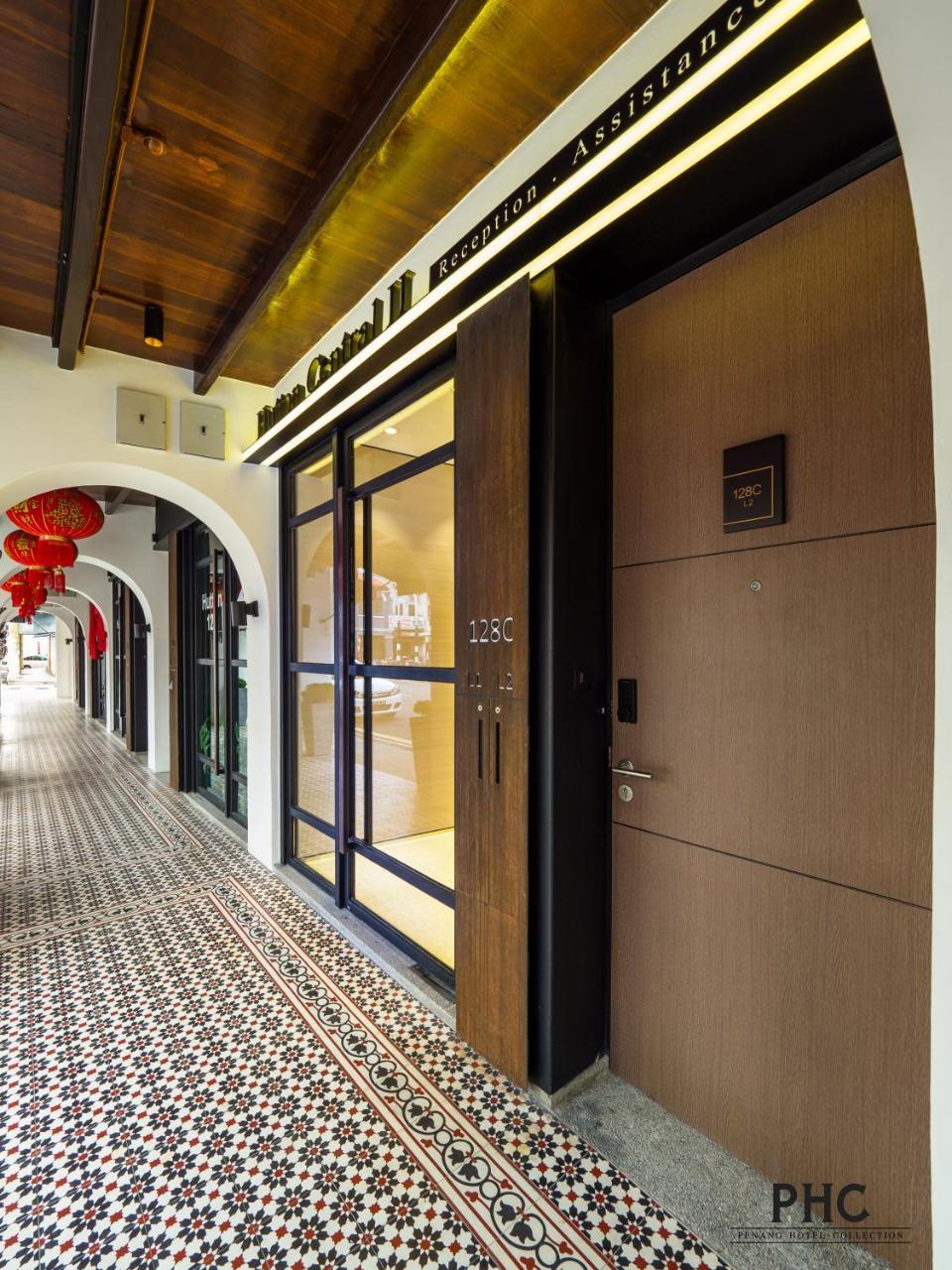 Hutton Central Hotel George Town Exterior photo